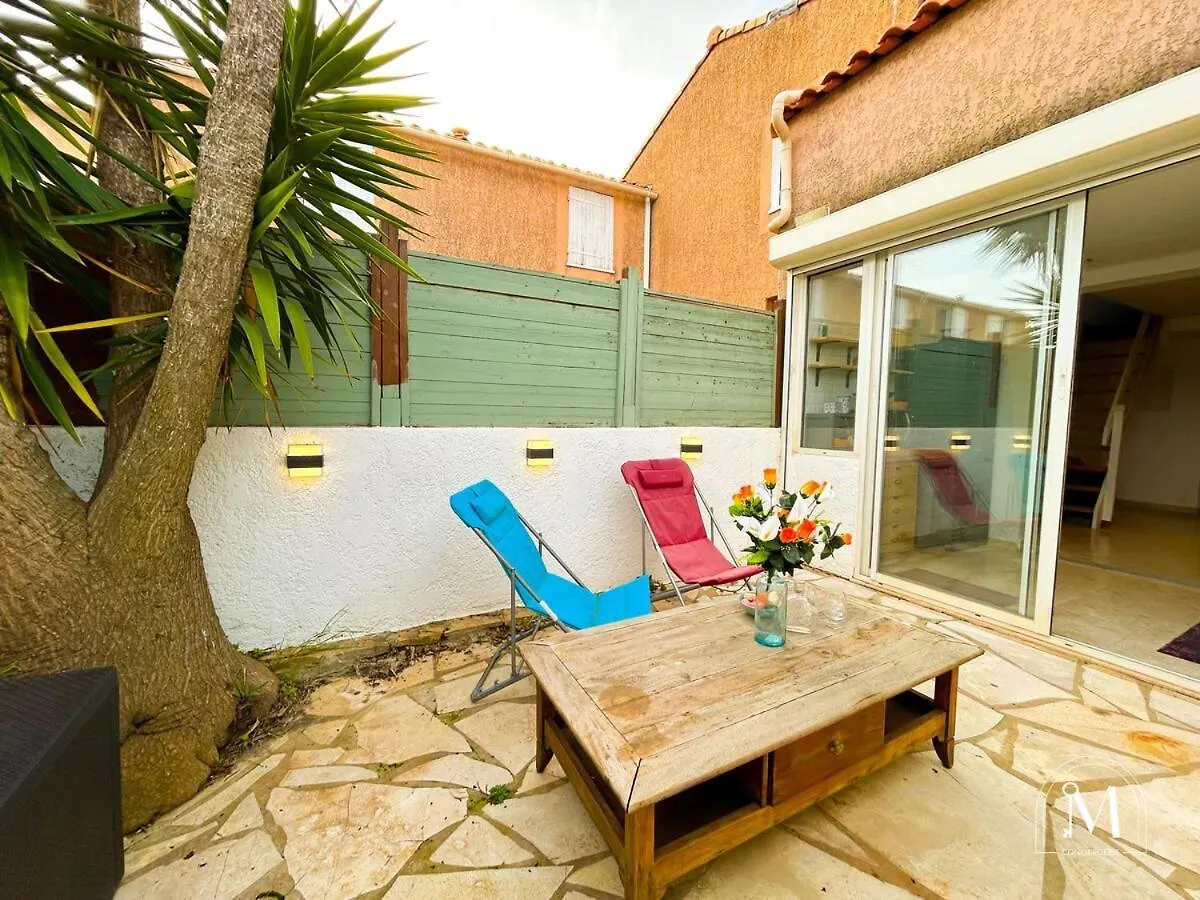 Logement Avec Jardinet Dans Residence Avec Piscine Sanary-sur-Mer Apartment